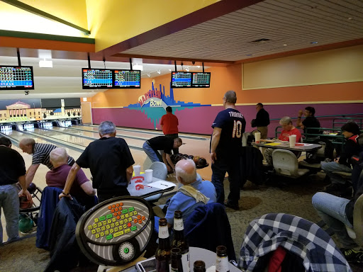 Bowling Alley «Habetler Bowl», reviews and photos, 5250 N Northwest Hwy, Chicago, IL 60630, USA
