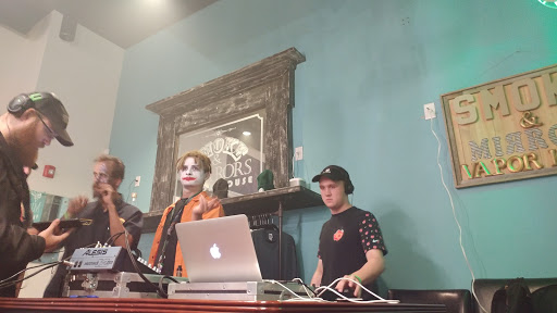 Vaporizer Store «Smoke & Mirrors Vapor House», reviews and photos, 2136 Middle Tennessee Blvd, Murfreesboro, TN 37130, USA