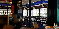 Atmosphère du Restaurant Le Petit Bar à Paris - n°8