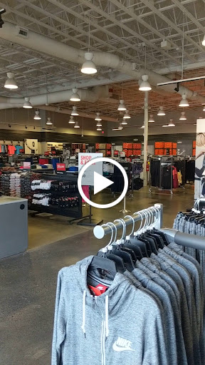 Sporting Goods Store «Nike Factory Store», reviews and photos, 1111 N Roosevelt Dr #400, Seaside, OR 97138, USA