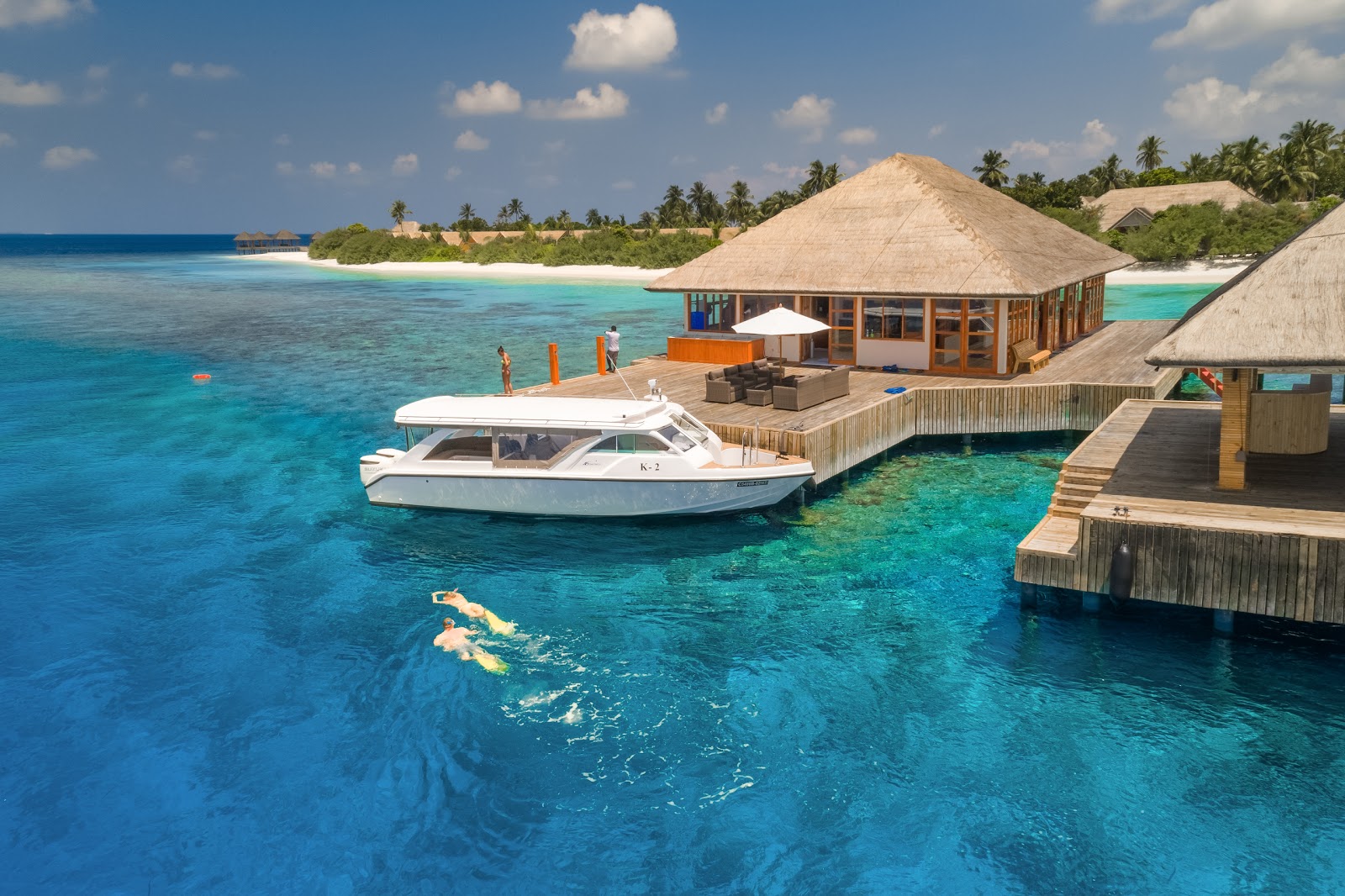 Photo of Kudafushi Resort island and the settlement