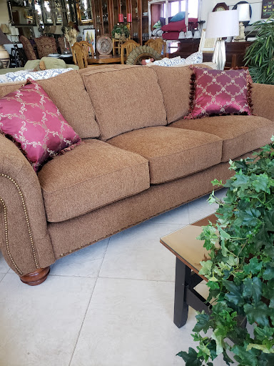 Furniture Store «J and B Furniture Consignments», reviews and photos, 42407 N Vision Way #101, Anthem, AZ 85086, USA