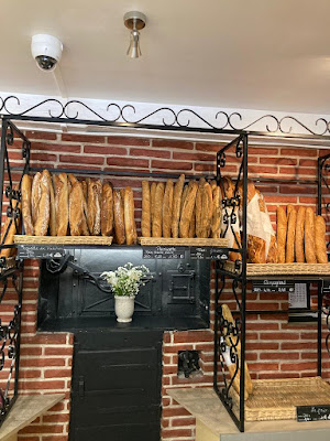 Boulangerie de la mairie à Pont-l'Évêque