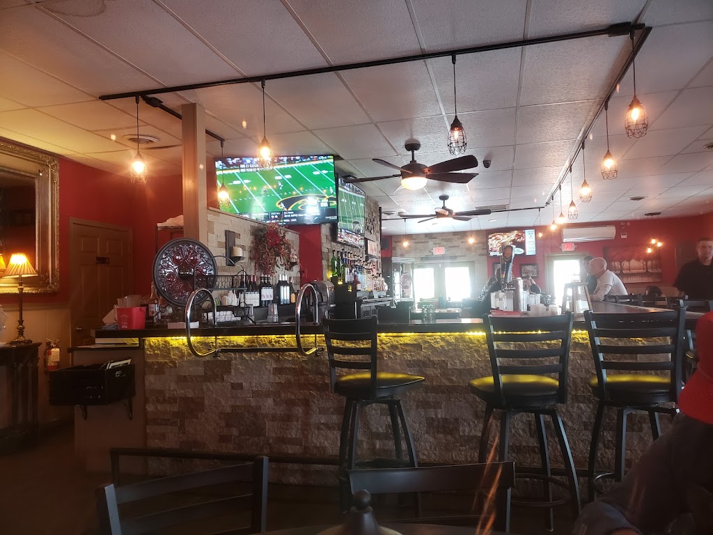 Kitzie's Tavern 25404