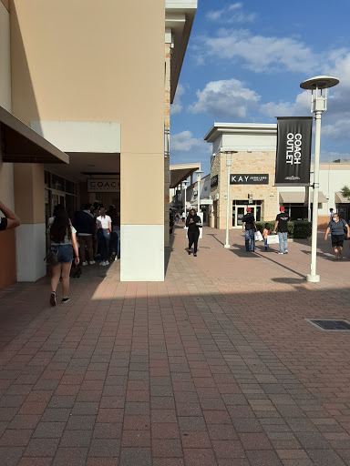 Store «Coach», reviews and photos, 2950 I-20, Grand Prairie, TX 75052, USA