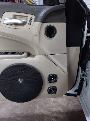 Car Stereo Store «Xtreme Audio Titusville», reviews and photos, 170 Fisher Ave, Titusville, FL 32796, USA