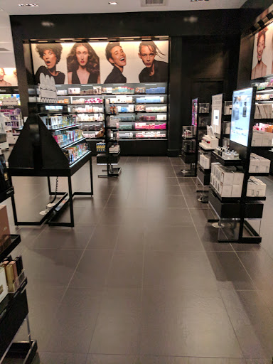 Cosmetics Store «SEPHORA», reviews and photos, 4766 Admiralty Way C1-3, Marina Del Ray, CA 90202, USA