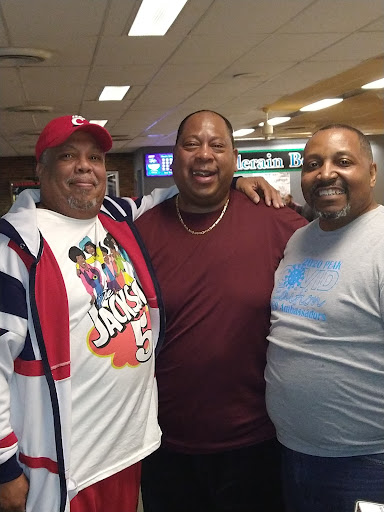 Bowling Alley «Colerain Bowl - Sports Bar - Craft Beer - Lottery - Birthday Parties - Meeting Rooms», reviews and photos, 9189 Colerain Ave, Cincinnati, OH 45251, USA