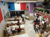 Atmosphère du Restaurant Associaçao Portuguesa à Décines-Charpieu - n°3