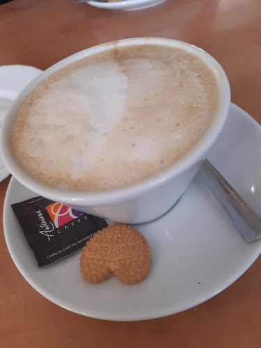 Comentarii opinii despre Vikor Cukrászda