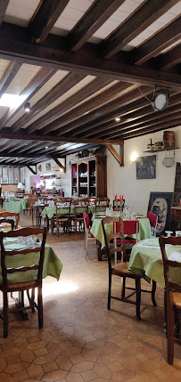 Atmosphère du Restaurant Relais du Gâtinais à Pithiviers - n°18