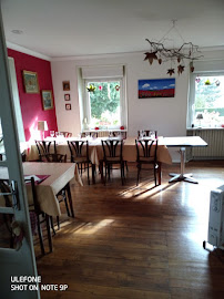 Atmosphère du Restaurant L'Iris à Romagny-Sous-Rougemont - n°1