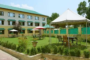 Hotel Curio's Srinagar image