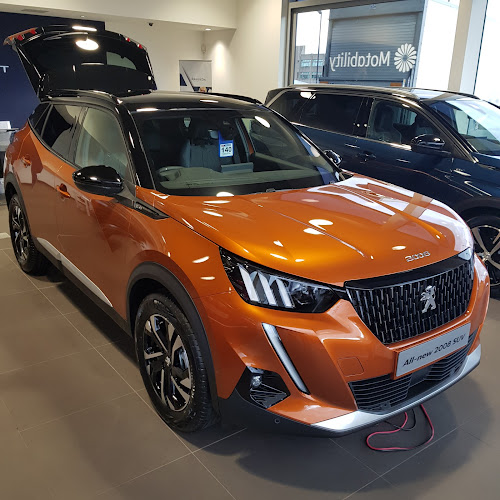 Reviews of Robins & Day Peugeot Maidstone in Maidstone - Car dealer