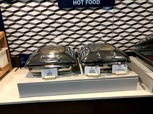 Hotel «Holiday Inn Express Santa Rosa», reviews and photos