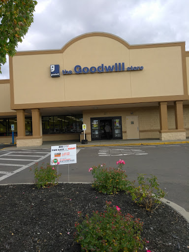 Thrift Store «Goodwill Industries Store & Donation Center», reviews and photos