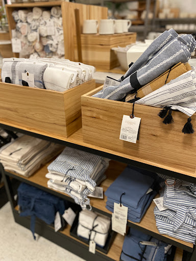 Department Store «Target», reviews and photos, 14075 Biscayne Blvd, North Miami Beach, FL 33181, USA