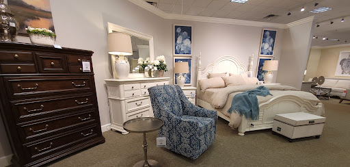 Furniture Store «Havertys Furniture», reviews and photos, 2940 Apalachee Pkwy, Tallahassee, FL 32301, USA