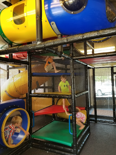 Fast Food Restaurant «Chick-fil-A», reviews and photos, 1185 Woodstock Rd, Roswell, GA 30075, USA