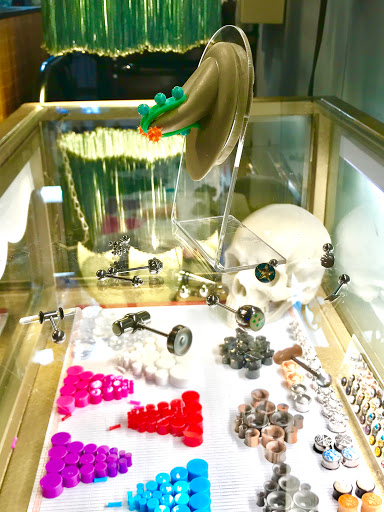 Tattoo Shop «Pare Eddie Tattoo & Piercing Salon», reviews and photos, 14181 Newport Ave e, Tustin, CA 92780, USA