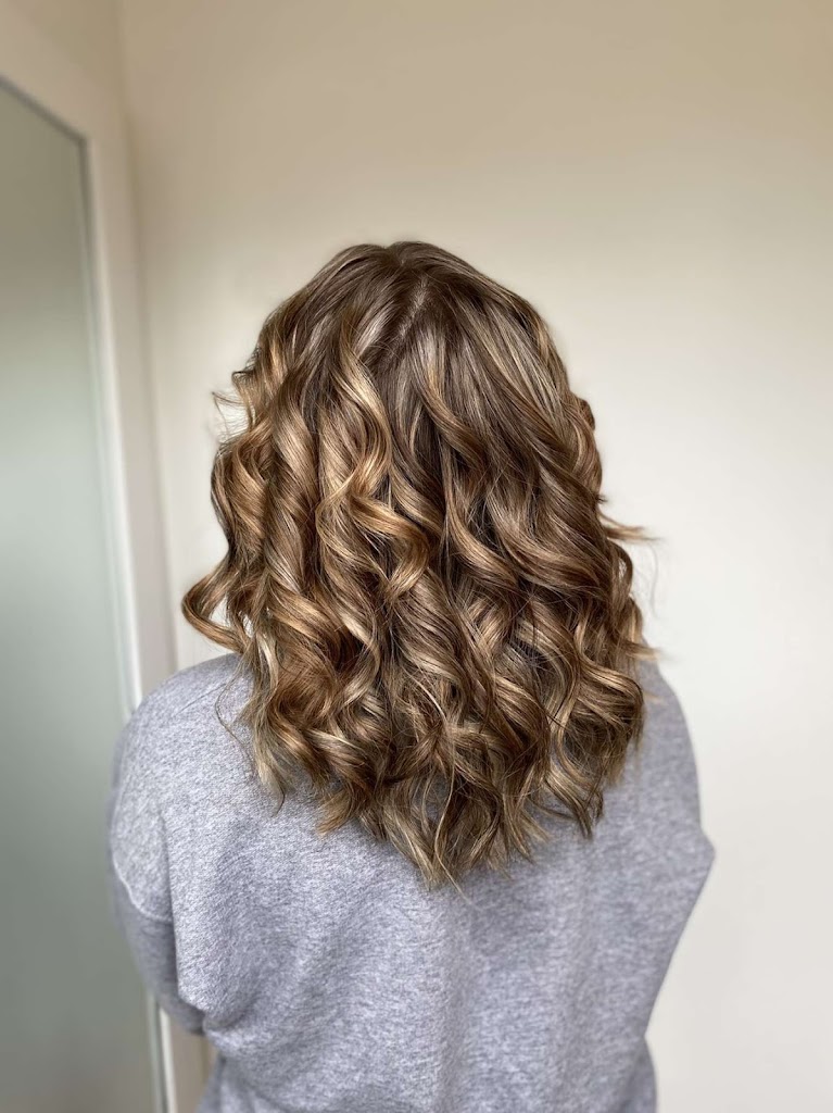 Head North Hair Salon North Muskegon, MI 49445 Services and Reviews