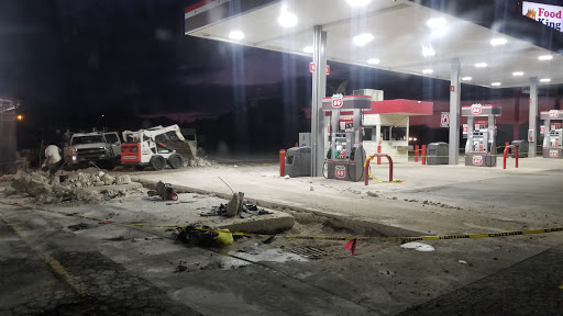 Supermarket «Food King», reviews and photos, 100 E Colonial Pkwy, Devine, TX 78016, USA