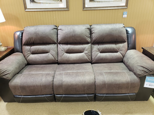 Furniture Store «Raymour & Flanigan Furniture and Mattress Outlet», reviews and photos, 2424 Lincoln Hwy, Langhorne, PA 19047, USA
