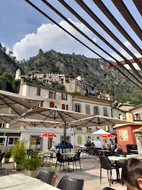 Atmosphère du Restaurant Chez Ernest à Touët-sur-Var - n°2