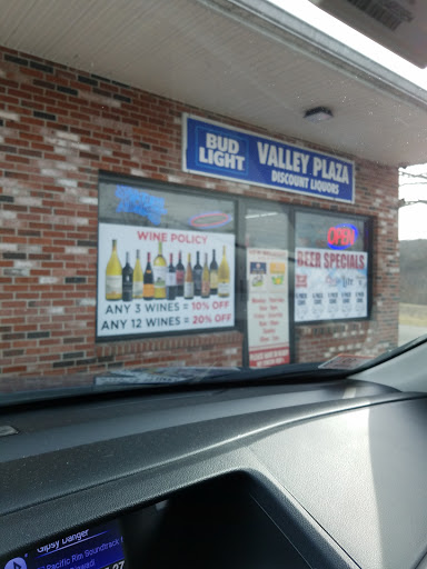 Liquor Store «Valley Plaza Discount Liquor», reviews and photos, 43 Main St, South Grafton, MA 01560, USA