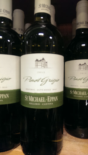 Wine Store «Bin Ends», reviews and photos, 236 Wood Rd, Braintree, MA 02184, USA