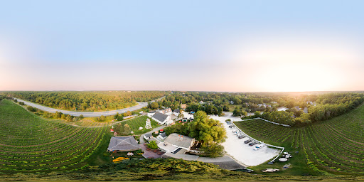 Winery «Truro Vineyards + South Hollow Spirits», reviews and photos, 11 Shore Rd, North Truro, MA 02652, USA