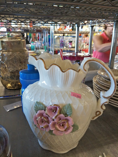 Thrift Store «Goodwill», reviews and photos, 4380 Dowlen Rd, Beaumont, TX 77706, USA