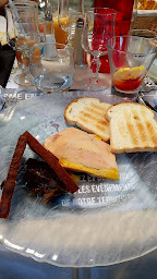 Photo n°10 de Le Lac des Cygnes à Saint-Evroult-Notre-Dame-du-Bois ()