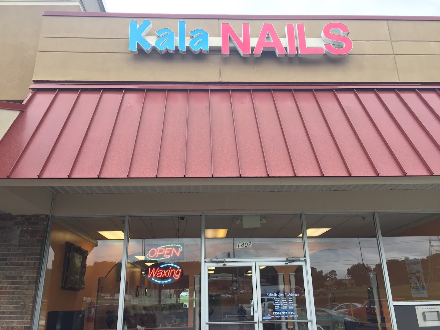 Kala Nails
