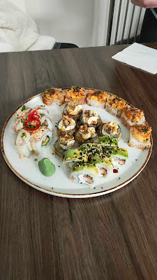 Edo Sushi Bar - Cocina Nikkei à Puteaux