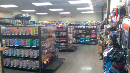 Pet Supply Store «Mud Bay», reviews and photos, 10245 SE 240th St, Kent, WA 98031, USA