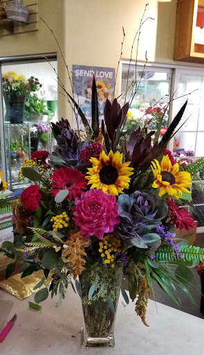 Florist «Sherwood Florist & Gift Shoppe», reviews and photos, 10239 Fair Oaks Blvd #A, Fair Oaks, CA 95628, USA