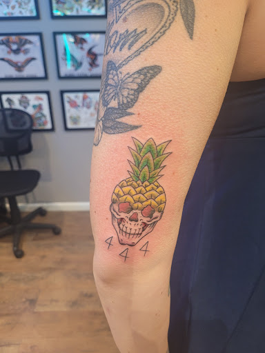 Explore eternal love tattoo ideas, creative tattoo ideas in Honolulu, available at Aloha Tattoo Waikiki Hilton Hawaiian Village Rainbow Bazaar