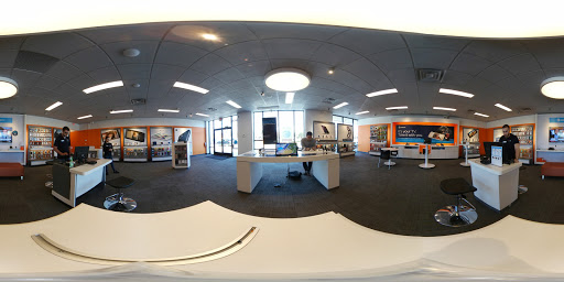 Cell Phone Store «AT&T Authorized Retailer», reviews and photos, 42857 Woodward Ave, Bloomfield Hills, MI 48304, USA