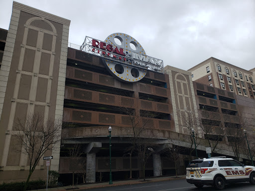 Movie Theater «Regal Cinemas New Roc 18 IMAX & RPX», reviews and photos, 33 Lecount Pl, New Rochelle, NY 10801, USA