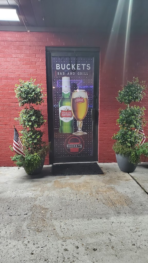 Buckets Bar and Grill 20657