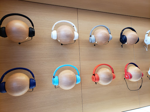 Computer Store «Apple Waterside Shops», reviews and photos, 5555 Tamiami Trail N, Naples, FL 34108, USA