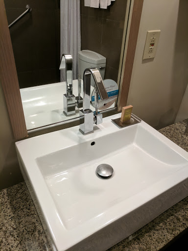 Hotel «DoubleTree by Hilton Hotel Monrovia - Pasadena Area», reviews and photos, 924 W Huntington Dr, Monrovia, CA 91016, USA