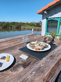 Plats et boissons du Restaurant Huitrerie Tortillon à La Tremblade - n°5