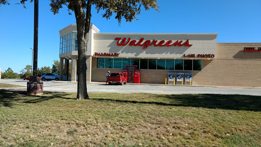 Walgreens, 750 N Walnut Creek Dr, Mansfield, TX 76063, USA, 
