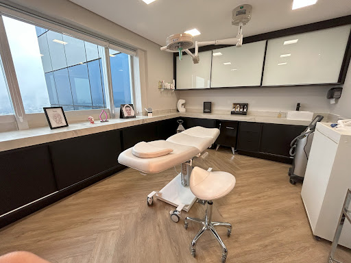 Logo da empresa - Andrezza Facci Dermatologia | Alphaville