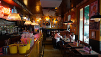 Atmosphère du Restaurant américain Le New York. à Le Chesnay-Rocquencourt - n°12