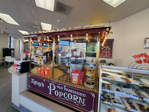 Shopping Mall «Brookside shopping area», reviews and photos, W Meyer Blvd, Kansas City, MO 64113, USA