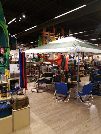 Clothing Store «L.L.Bean», reviews and photos, 701 Lynnhaven Pkwy, Virginia Beach, VA 23452, USA