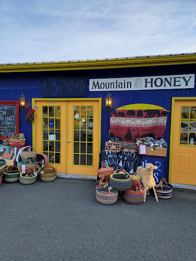 Gift Shop «Beech Spring Gift Shop», reviews and photos, 11600 Lee Hwy, Sperryville, VA 22740, USA